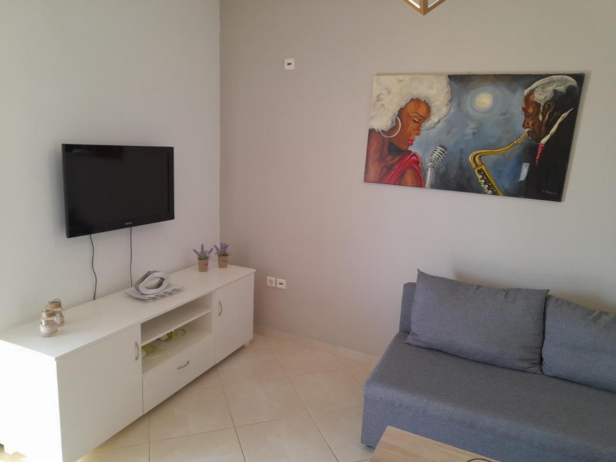 Vaso House Apartment Skiathos Town Bagian luar foto